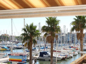 Studio Cabine à Gruissan: Terrasse, Parking, Clim, Proche Commerces et Port - FR-1-229-71